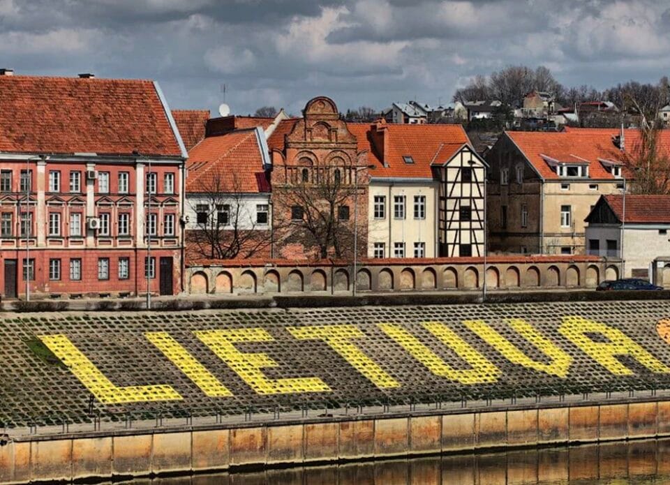 Литва продлила режим ЧП из-за войны в Украине и закрыла въезд в страну для граждан России с туристическими визами