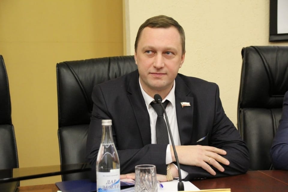 В Саратовской области отменили новогодний салют и придумали елку для детей мобилизованных