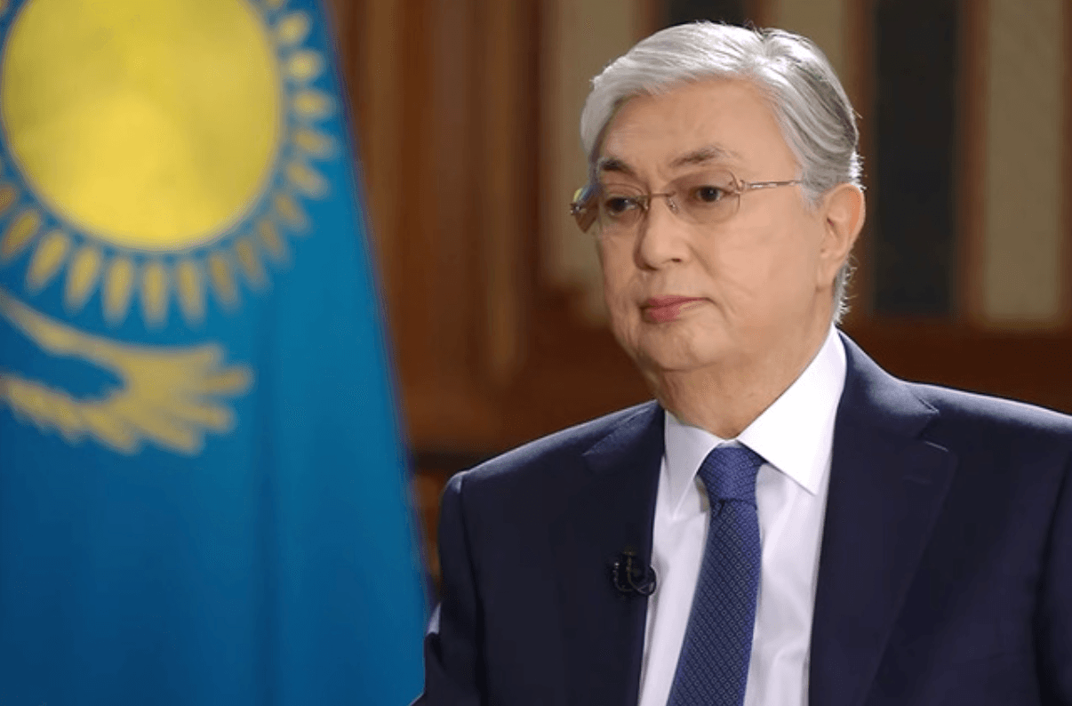 Токаев ограничил полномочия президента Казахстана и запретил родственникам занимать политические должности