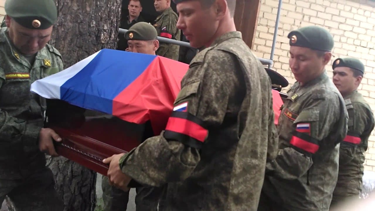 Би-Би-Си и «Медиазона» установили имена более 8700 погибших в Украине российских военных, их звания и регионы, откуда отправили на войну