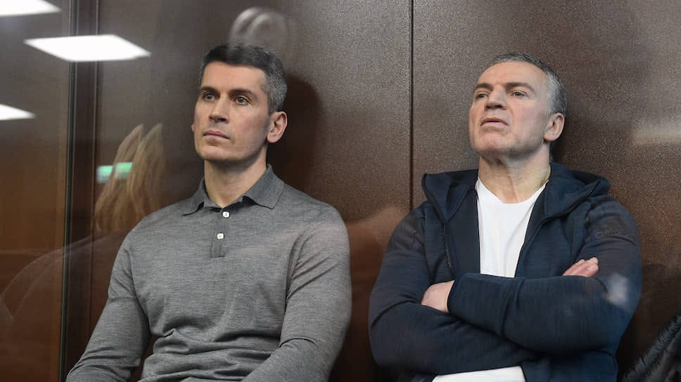 Суд приговорил братьев Магомедовых к 19 и 18 годам колонии строгого режима 