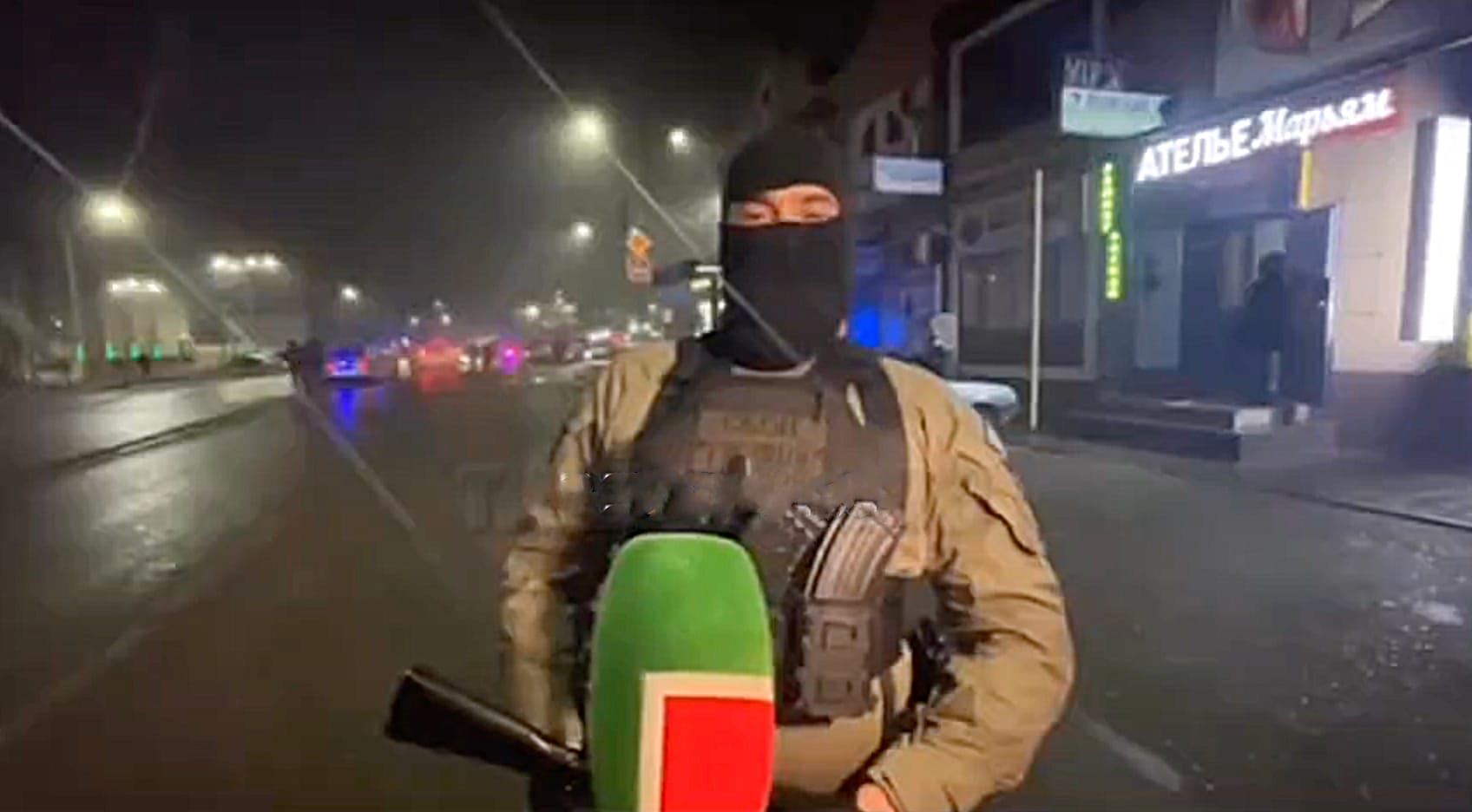 В Чечне ловят мужчин на улицах после заявления Кадырова. Он пообещал отправить в Украину тех, кто участвовал в драке гаишника и росгвардейца