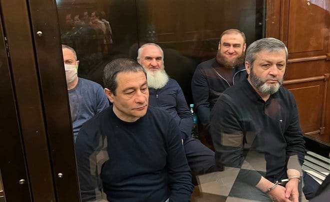 Бывшего сенатора Арашукова и его отца приговорили к пожизненному заключению 