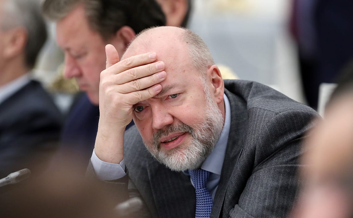 «Неохота это делать, лень». Депутат пояснил, почему его с коллегами освобождают от публикации деклараций о доходах