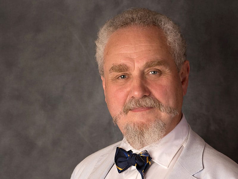 «Честно говоря». Историк Андрей Зубов. Как мы проморгали фашизацию режима в России?