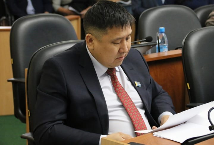 Тувинского депутата от «Единой России», который убил человека на охоте, выпустили под подписку о невыезде