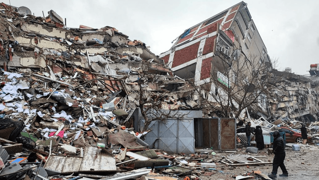 В Турции произошло землетрясение магнитудой 6,3, есть разрушения — CNN Turk