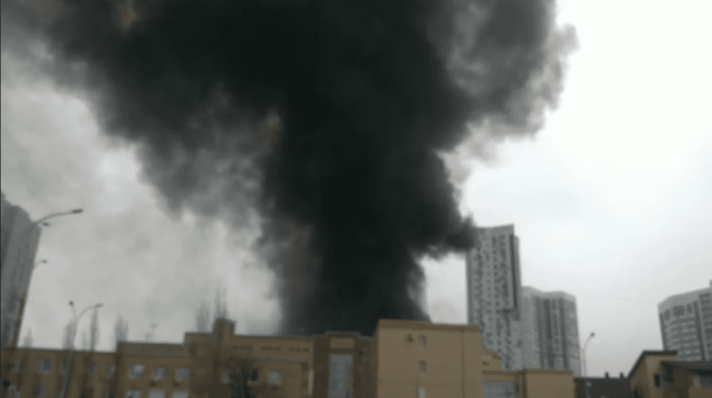 В здании ФСБ в Ростове-на-Дону произошел пожар — видео