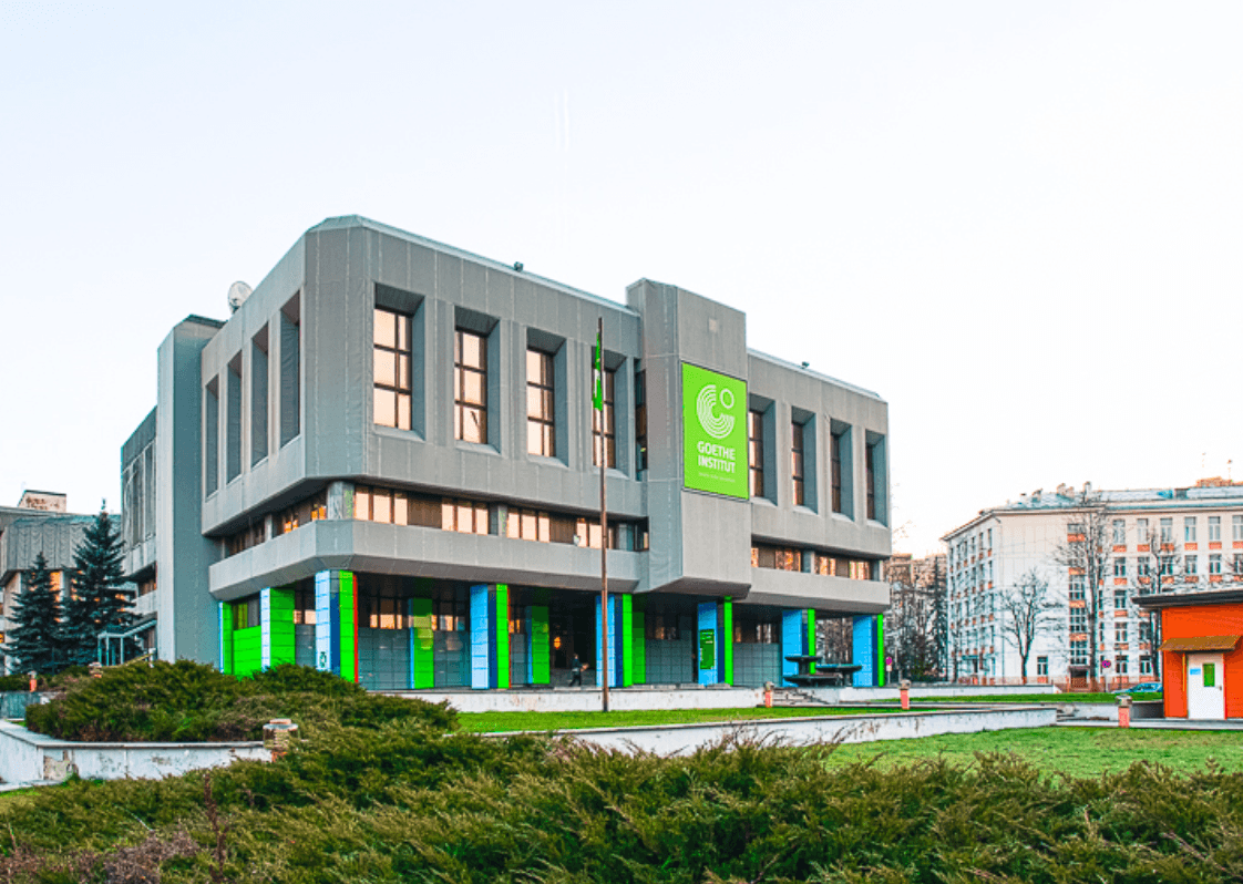 Захарова признала, что Москва шантажирует Германию с помощью блокировки счетов Гете-Института