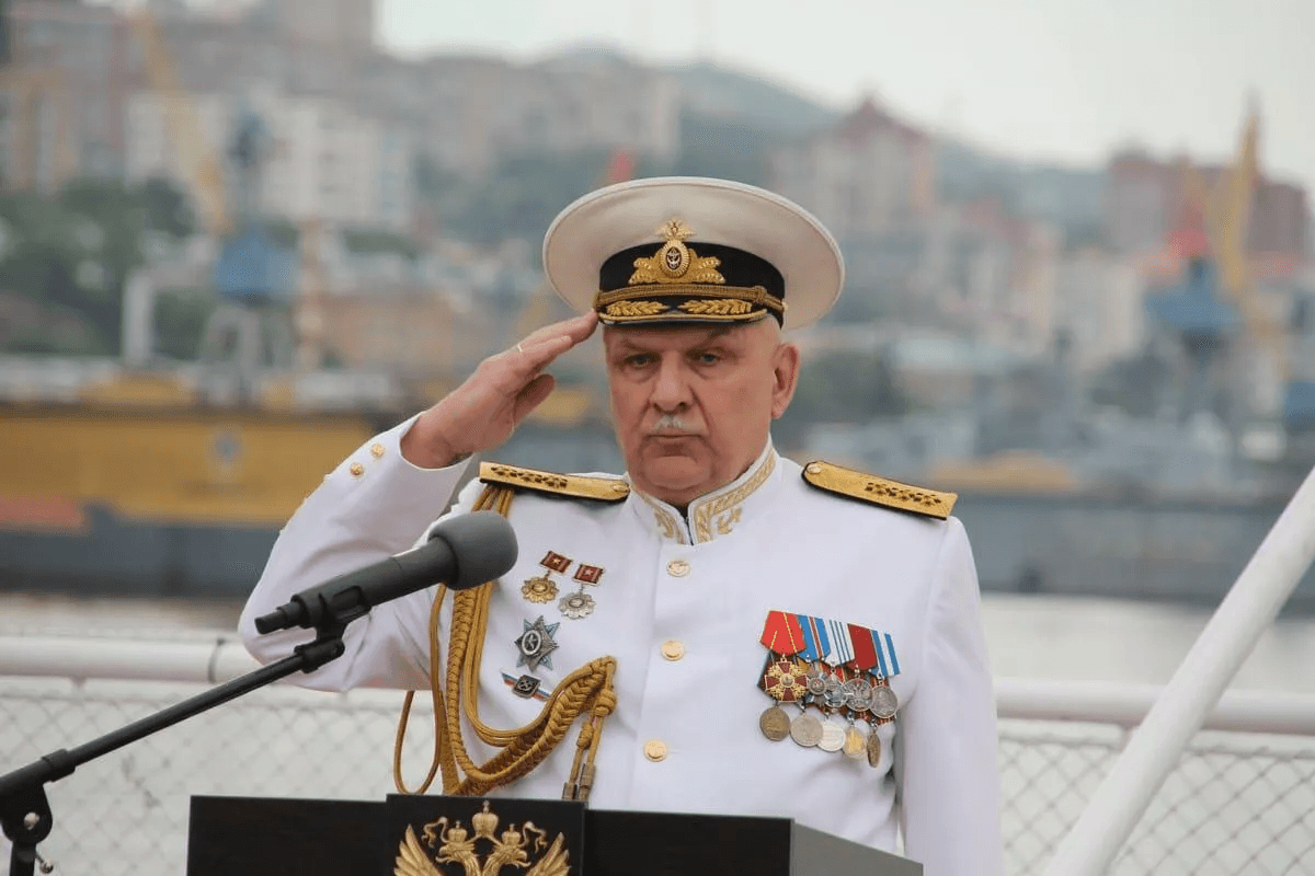 Адмирал Авакянц покинул пост командующего Тихоокеанским флотом. Неделей раньше там прошла внезапная проверка