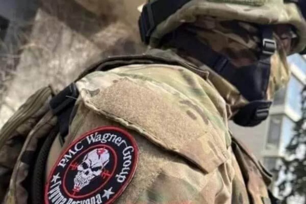 FT: ЧВК Вагнера закупила в Китае 20 тысяч боевых шлемов