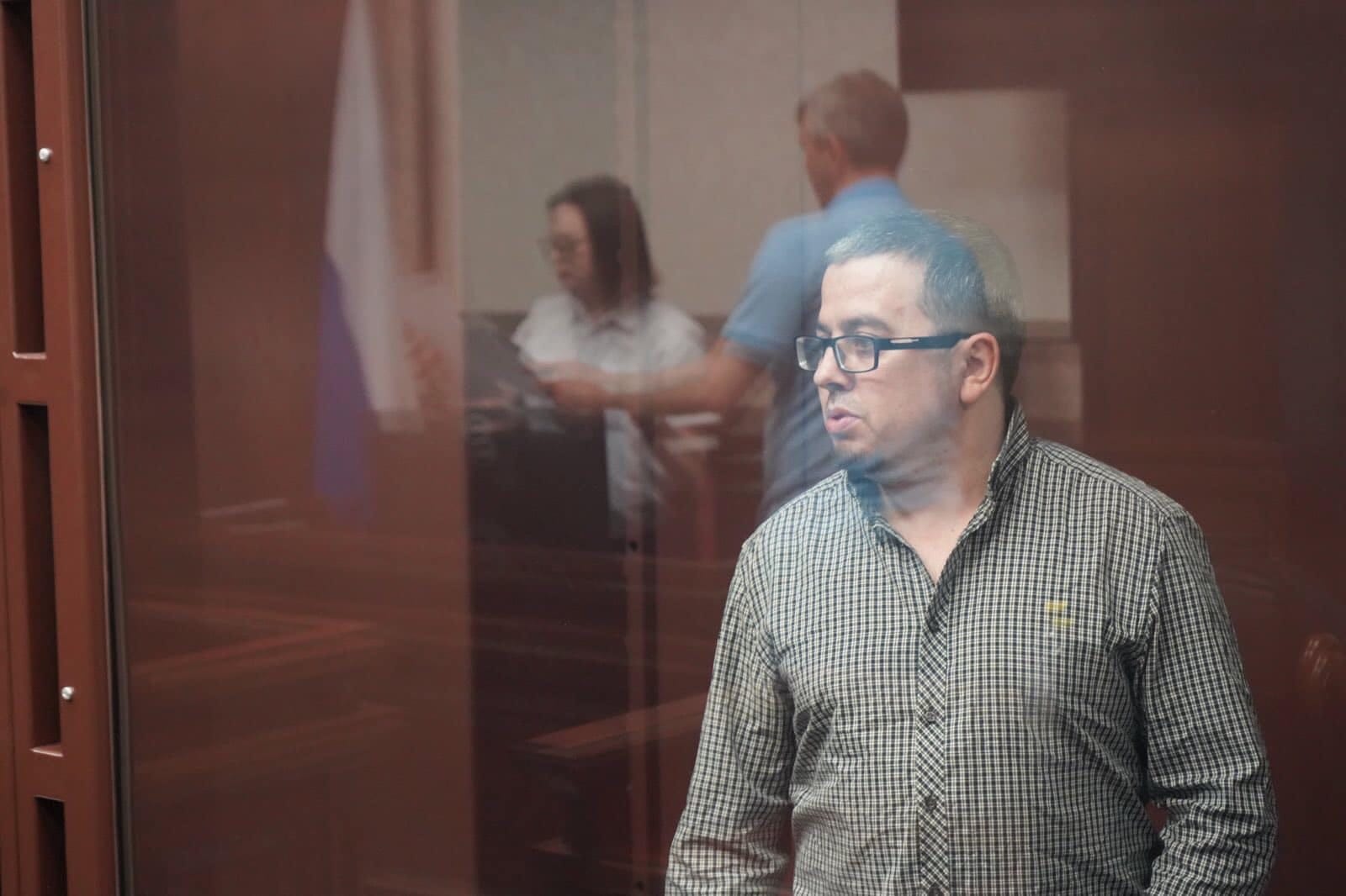 Крымского активиста Эрнеса Сейтосманова приговорили к 18 годам лишения свободы по делу о причастности к «Хизб ут-Тахрир»