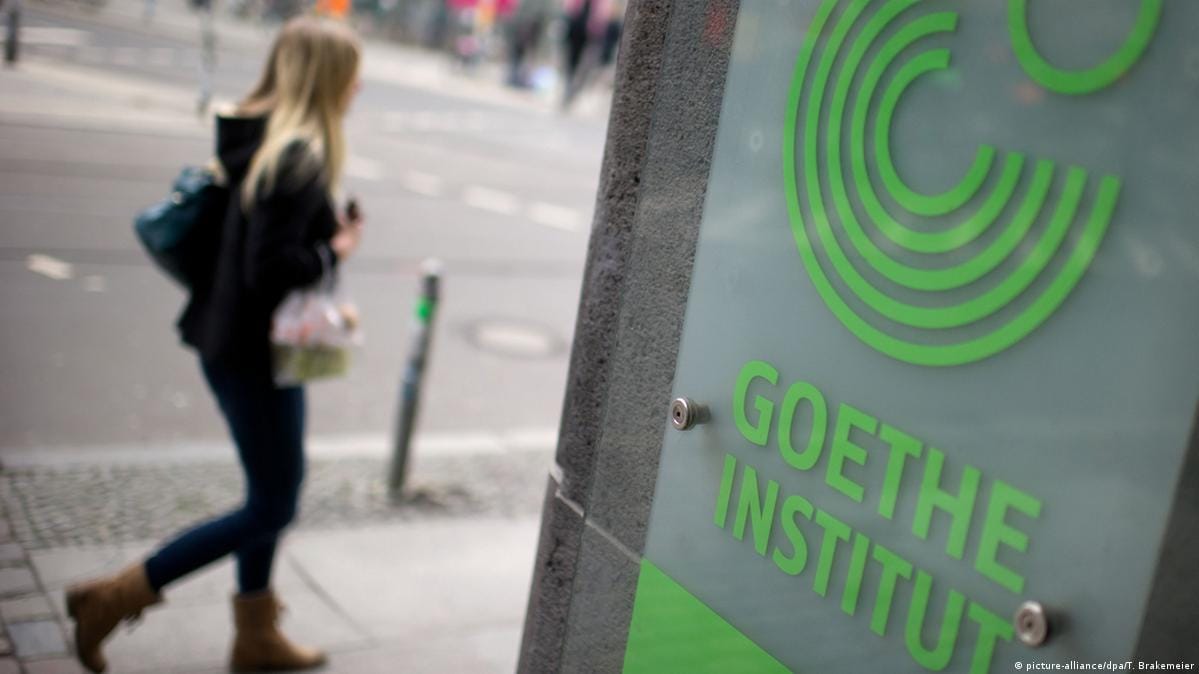 Россия собирается выслать из страны «сотни» сотрудников немецких учреждений — Sueddeutsche Zeitung