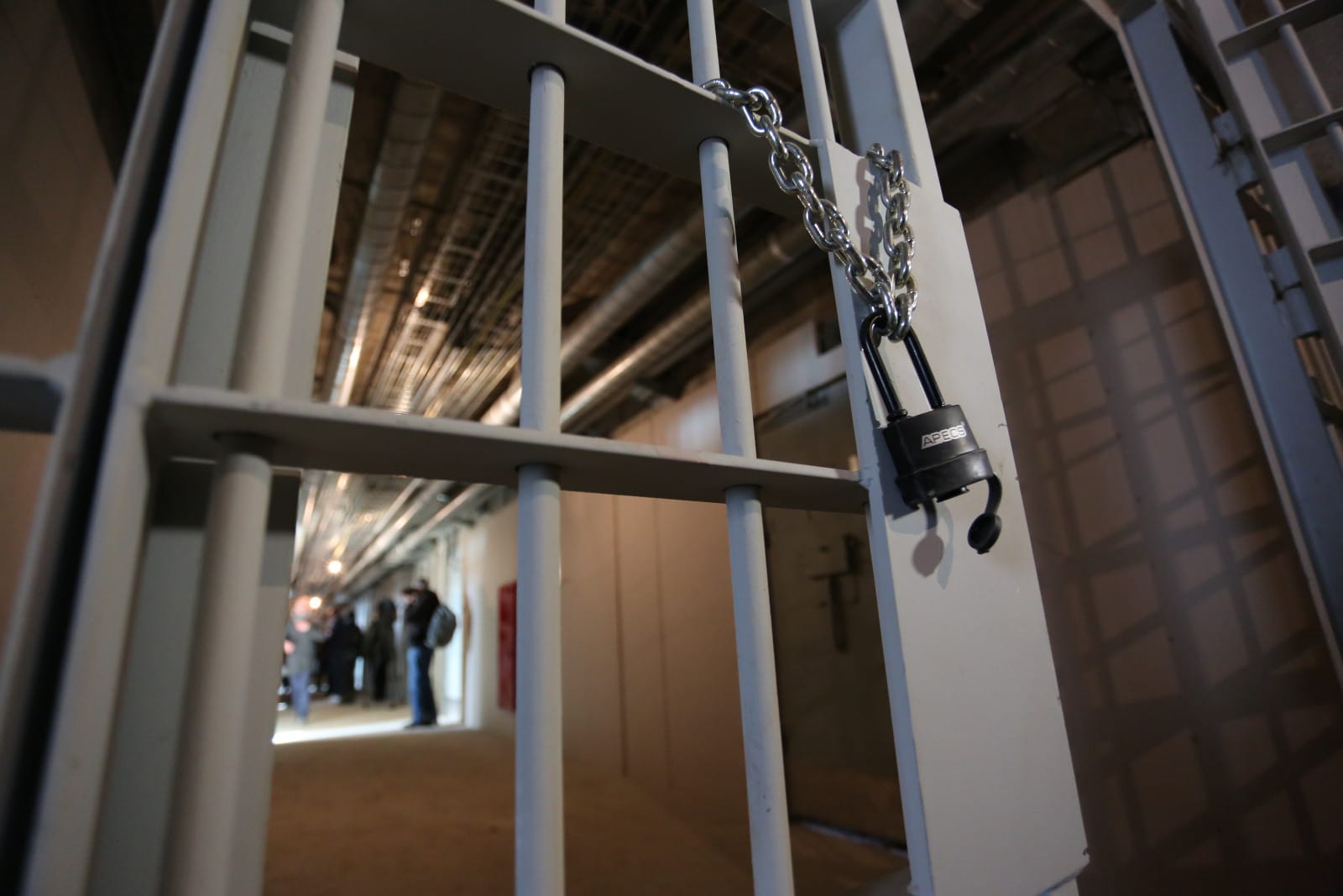 Суд в Петербурге приговорил к семи годам мобилизованного, который закопал автомат и сбежал с войны