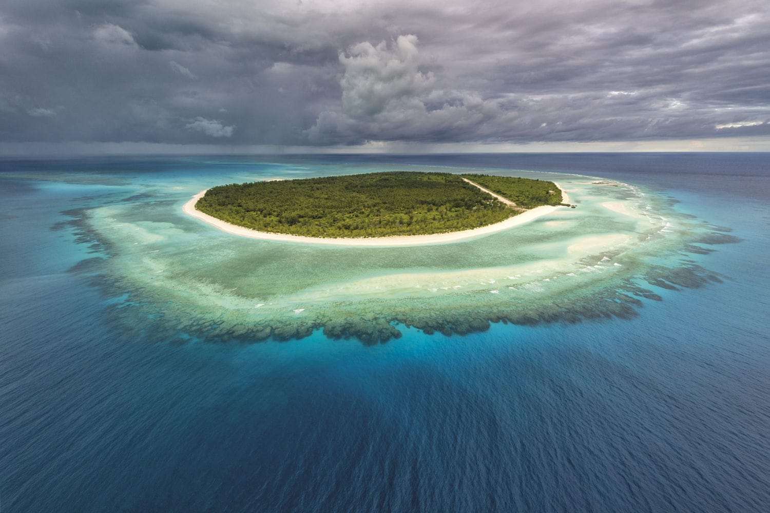 Захарова упрекнула Францию в «притеснении африканцев» из-за того, что та претендует на несколько необитаемых островов