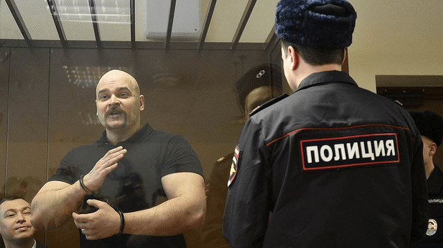 Суд присяжных признал соратников Тесака виновными в убийствах мигрантов