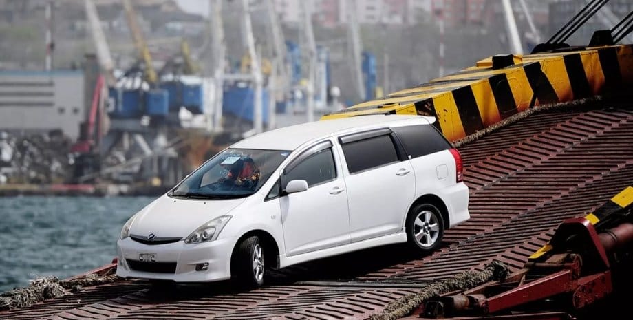 Повышенный утилизационный сбор и санкции Японии окончательно убьют экспорт японских подержанных автомобилей в Россию — автоэксперт