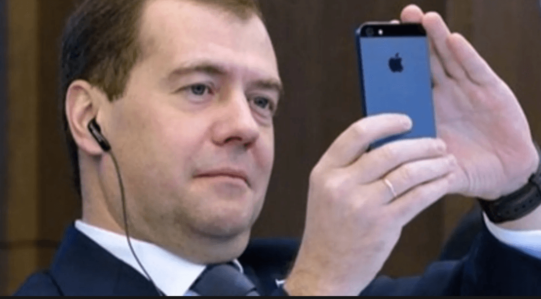 «Главный радиочастотный центр» РКН закупит iPhone и iPad для «исследования» — «Ведомости»