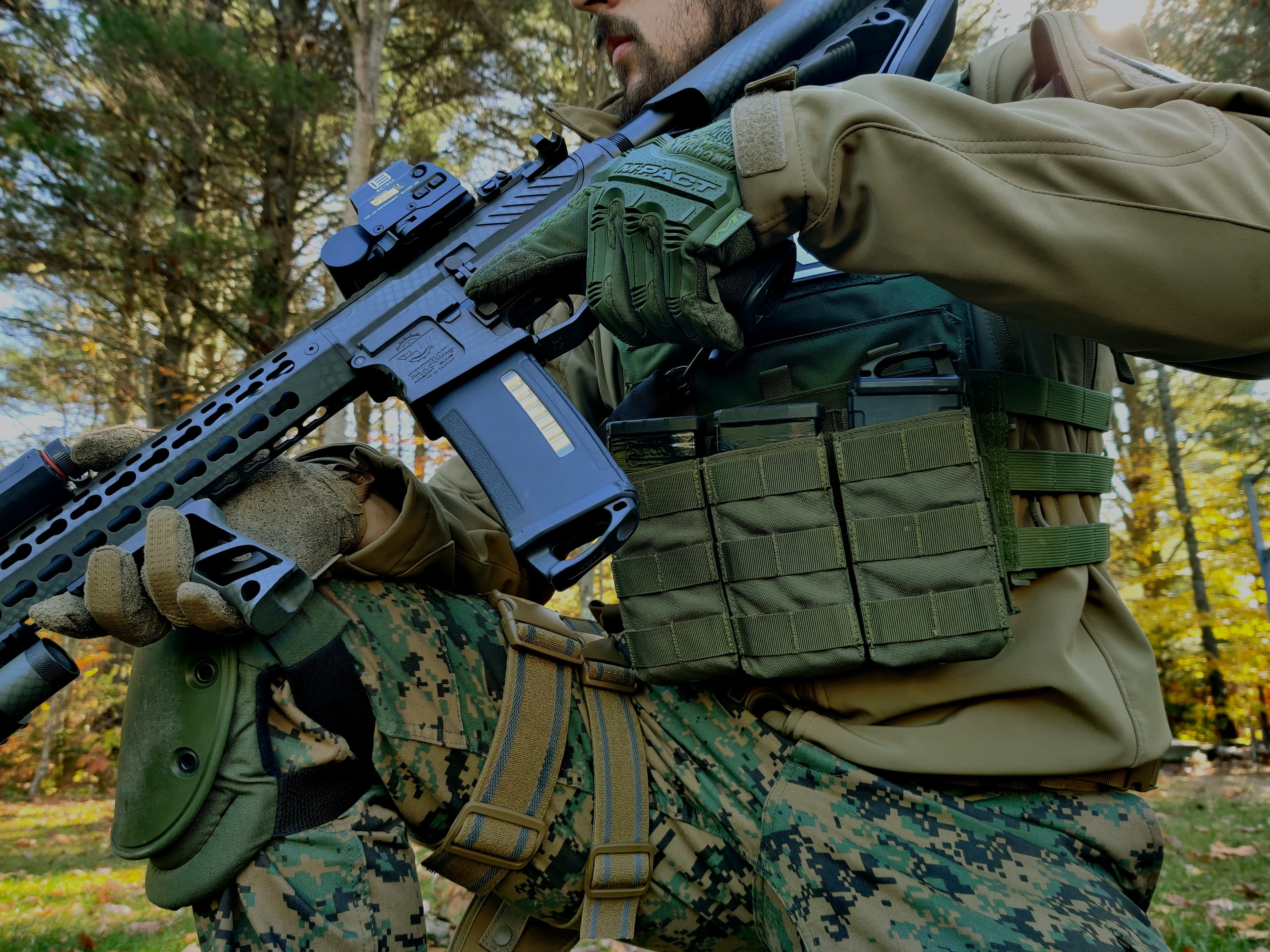 «Важные истории»: «Русал», «Новатэк», ПИК, «Моспромстрой» поставляют наемников армии России через аффилированные фирмы