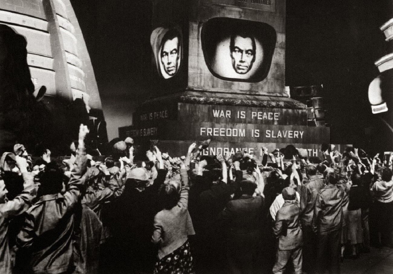 «Исключить признаки инакомыслия методами Оруэлла». Россия запретила въезд 14 британским журналистам, министру культуры и прокурору МУС