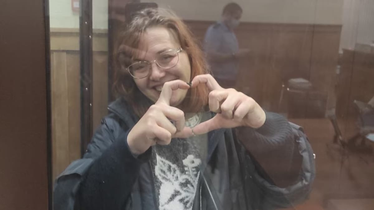 Активистку Ольгу Смирнову приговорили к шести годам колонии за «фейки» о российской армии