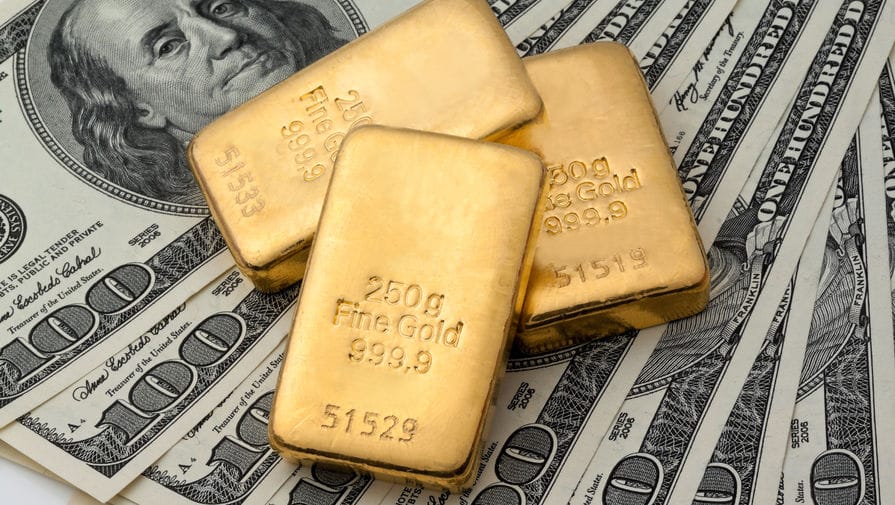 Минфин увеличит закупки валюты и золота по «бюджетному правилу» до 13,15 млрд рублей. «На валютный рынок не попадет ни рубля» — экономист 