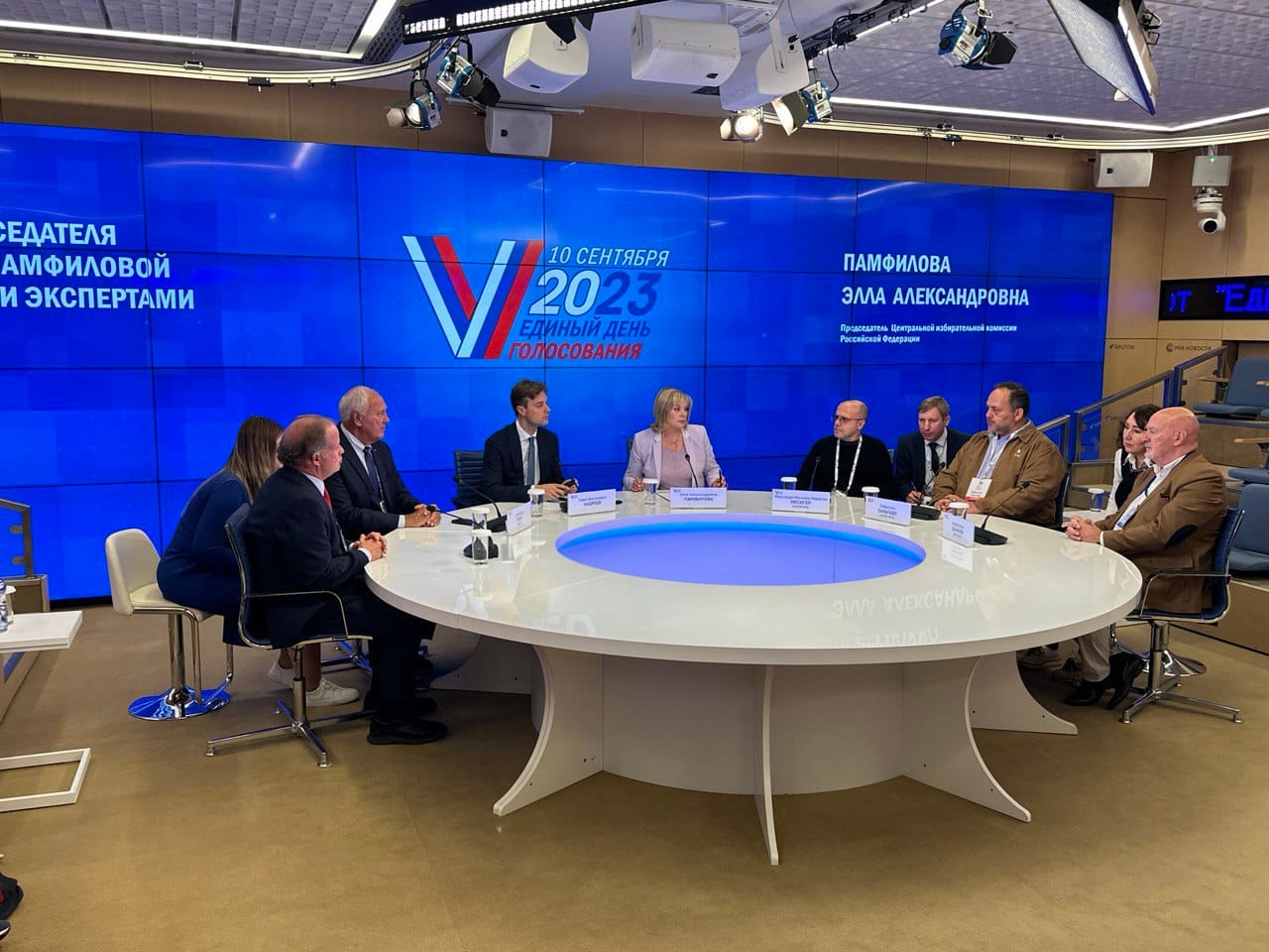 «Единая Россия» и два губернатора-коммуниста. Обнародованы предварительные результаты региональных выборов в России