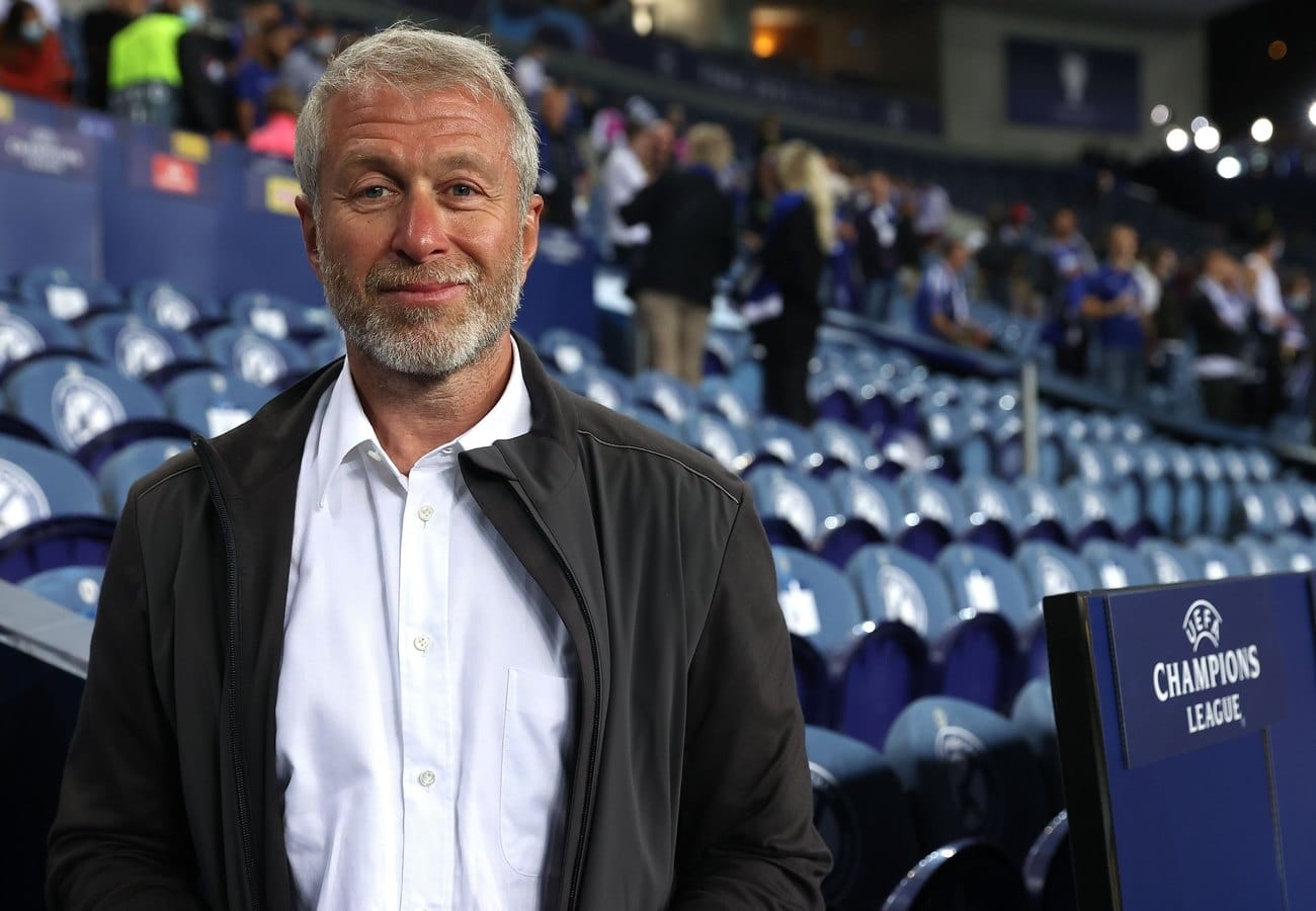 Hürriyet узнала о покупке Абрамовичем особняка лидера турецкой секты в Стамбуле. Представители олигарха покупку отрицают