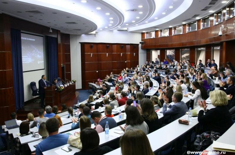 Минобрнауки потребовало составить списки ученых, общавшихся с иностранцами в 2023 году — «Ведомости»