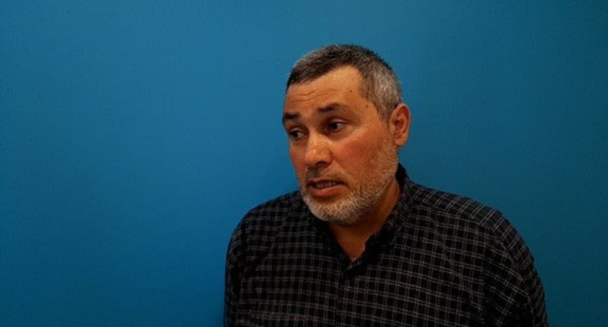 Экс-главу штаба Навального в Дагестане Эдуарда Атаева приговорили к 6 с половиной годам колонии