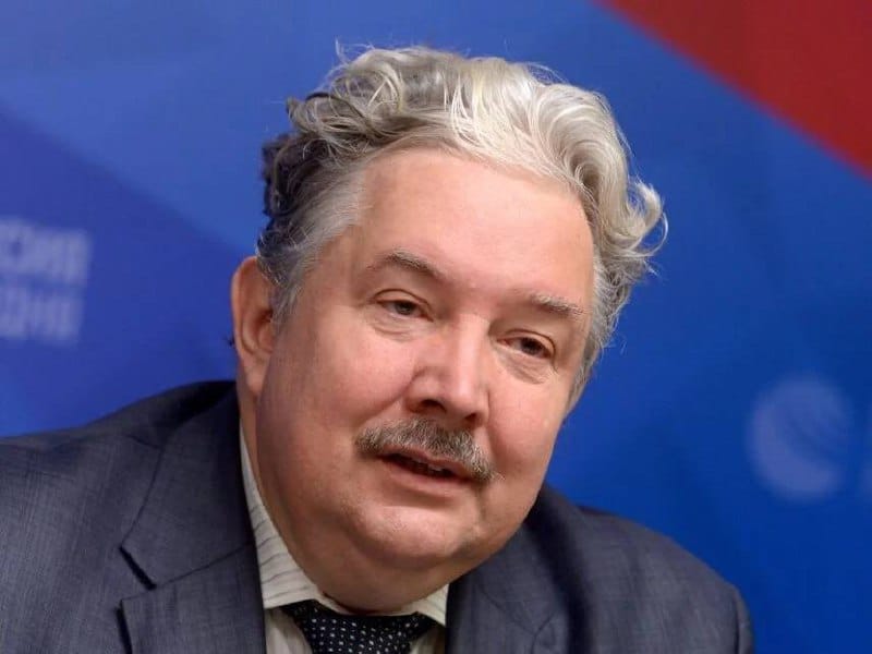 ЦИК зарегистрировал Бабурина кандидатом в президенты, Богданов готов сдавать подписи. Они почти не публиковали адреса точек сбора