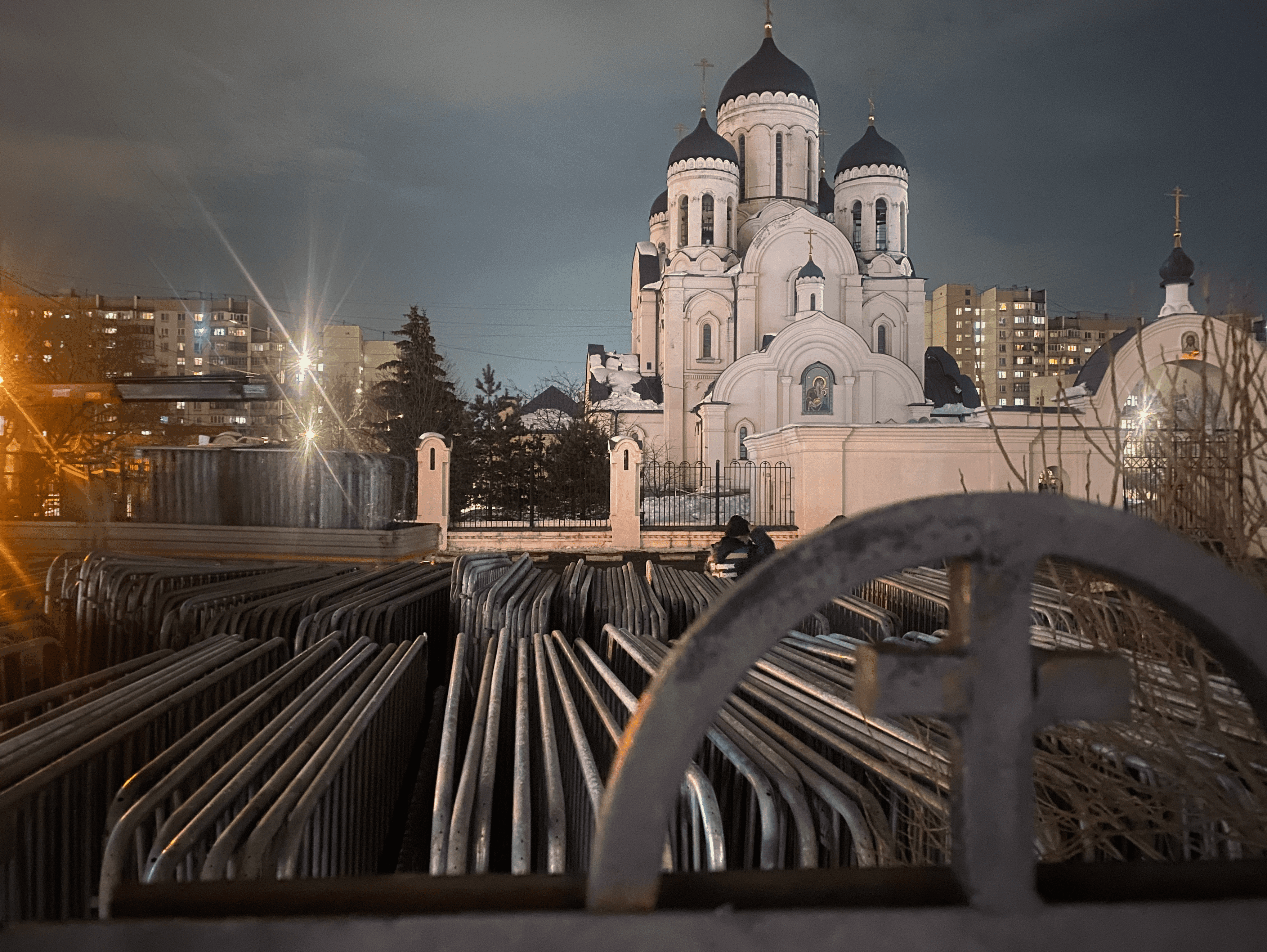 A maximum security funeral: as Moscow prepares to say its goodbyes to Navalny, riot police are gearing up for unrest