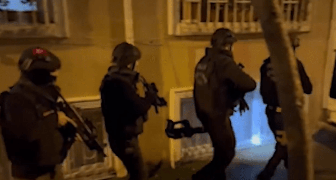 В Турции задержали 33 человека по обвинению в связях с «Исламским государством» и подготовке терактов перед выборами