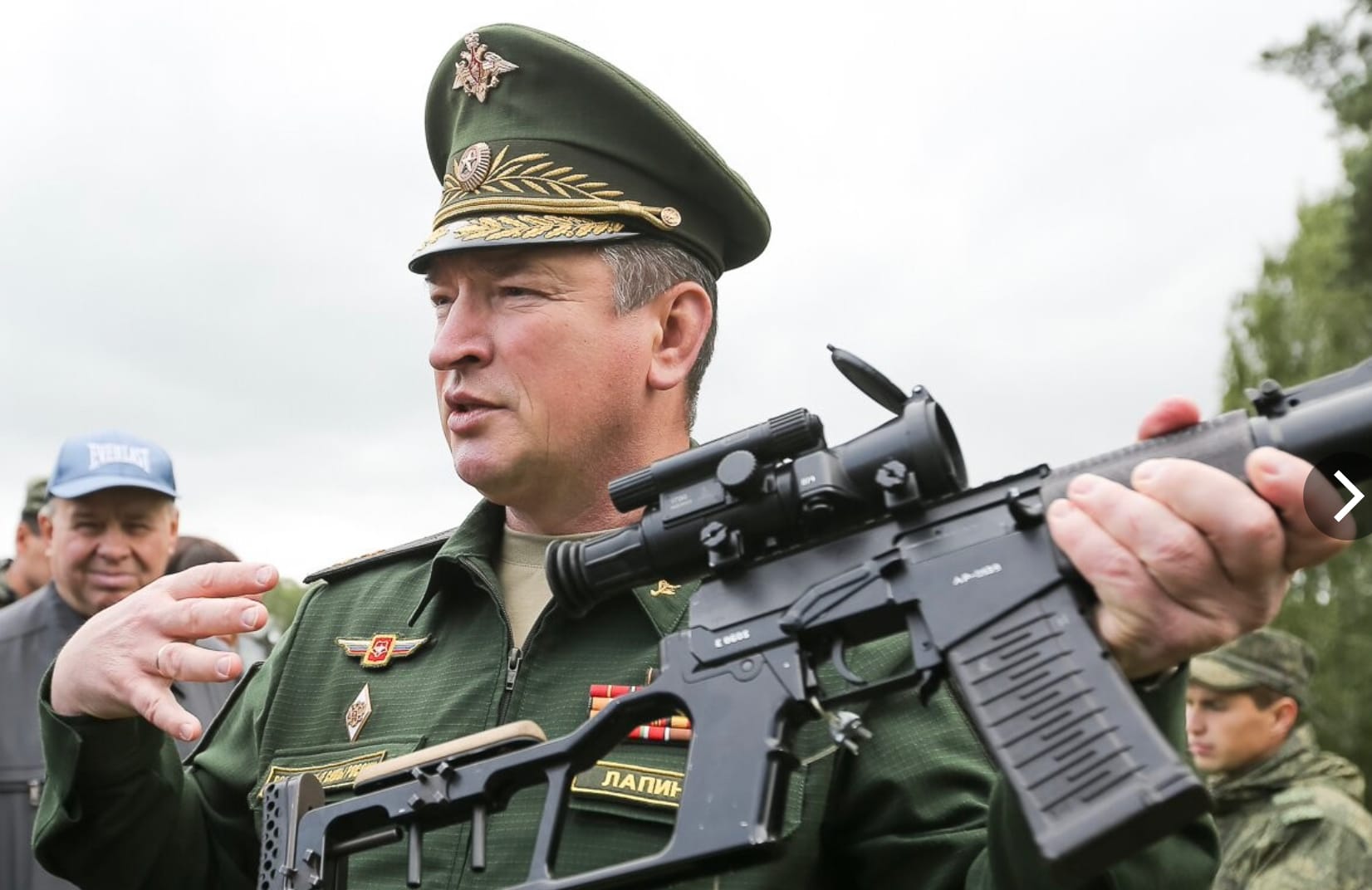 Экс-командующего группой «Центр» Лапина поставили руководить Ленинградским военным округом, призванным «защитить Россию от НАТО» — URA.RU