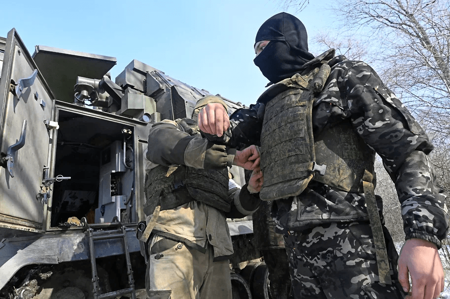 Поставщика бронежилетов и дронов для Минобороны России отправили в СИЗО по делу о мошенничестве