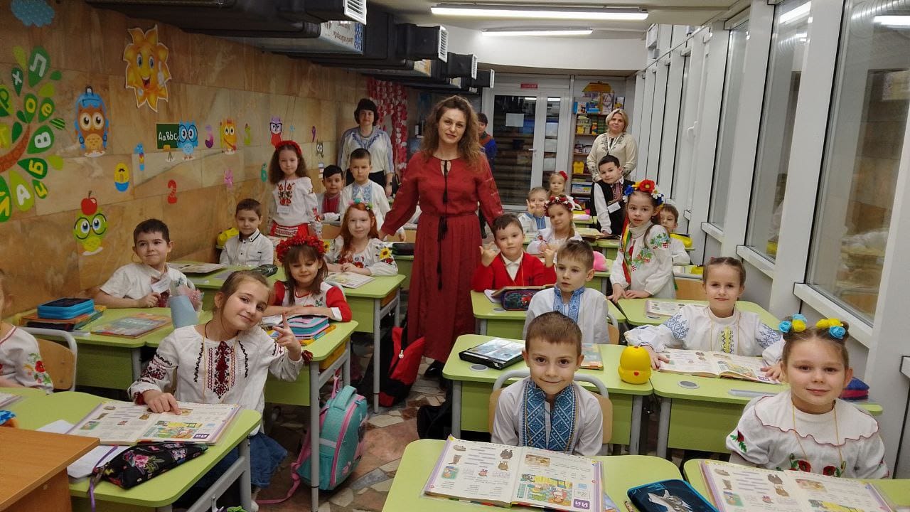 Дети подземелья. Как харьковские школьники учатся в метро из-за постоянных российских обстрелов