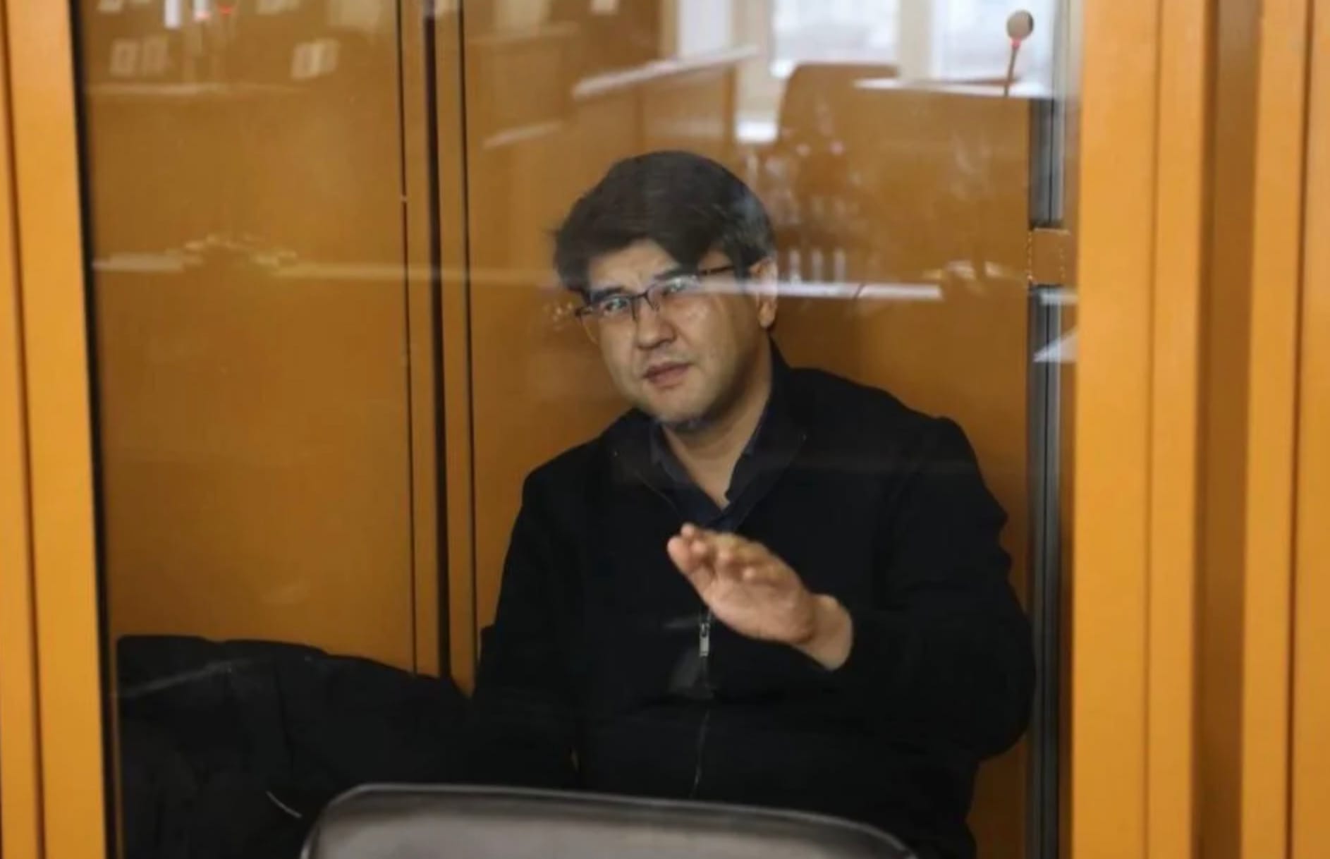 В суде над Бишимбаевым показали видео истязания голой, окровавленной Салтанат Нукеновой в ночь ее убийства