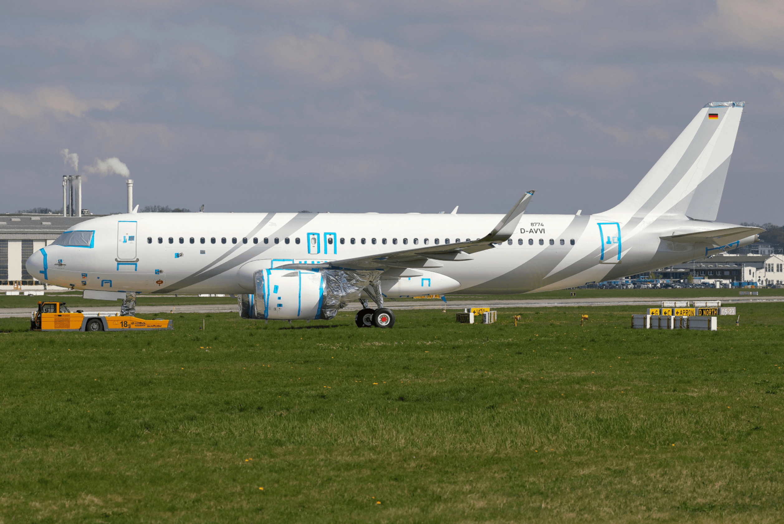 В Россию завезли новый Airbus A320neo в обход санкций — СМИ