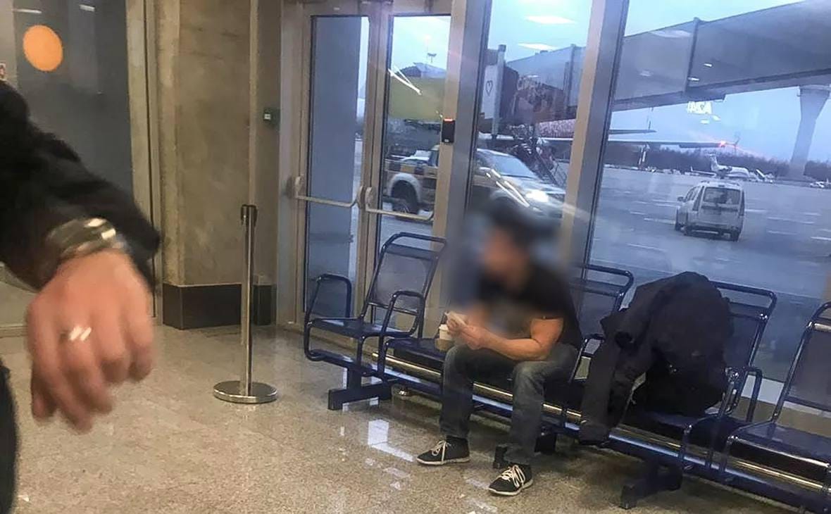 В Ереване задержали российского военного, прилетевшего из Казахстана. В 2022 году он сбежал из войсковой части