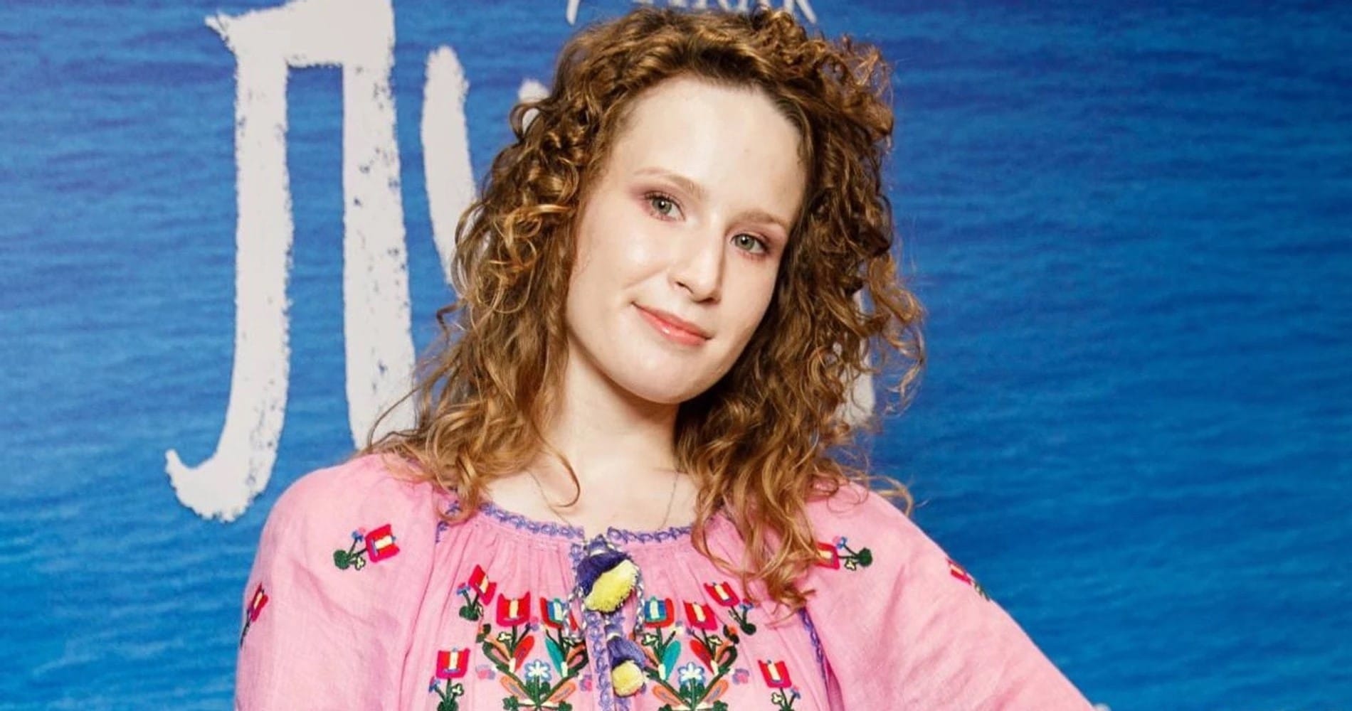 На певицу Монеточку завели уголовное дело о нарушении закона об «иностранных агентах»