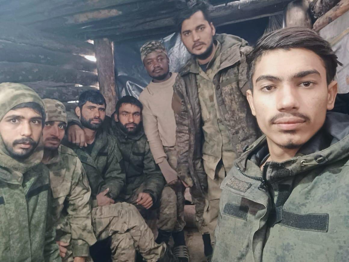 Часть граждан Индии, воюющих в Украине на стороне России, выводят с фронта и отправляют домой