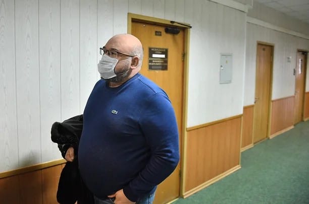 Генерала Оглоблина вновь задержали из-за показаний его экс-начальника Шамарина. Ранее Оглоблин вышел из колонии, дав показания на Шамарина