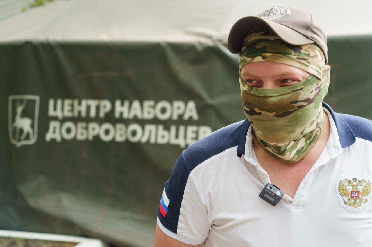 В Липецке и Пермском крае выплату при заключении контракта с Минобороны увеличили до 1,5 млн рублей
