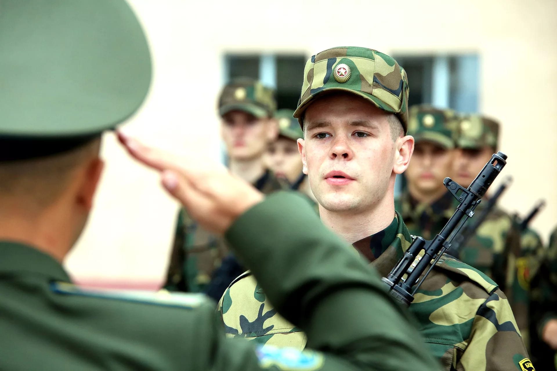 Размер выплаты контрактникам в Тверской области вырос до 2 млн рублей