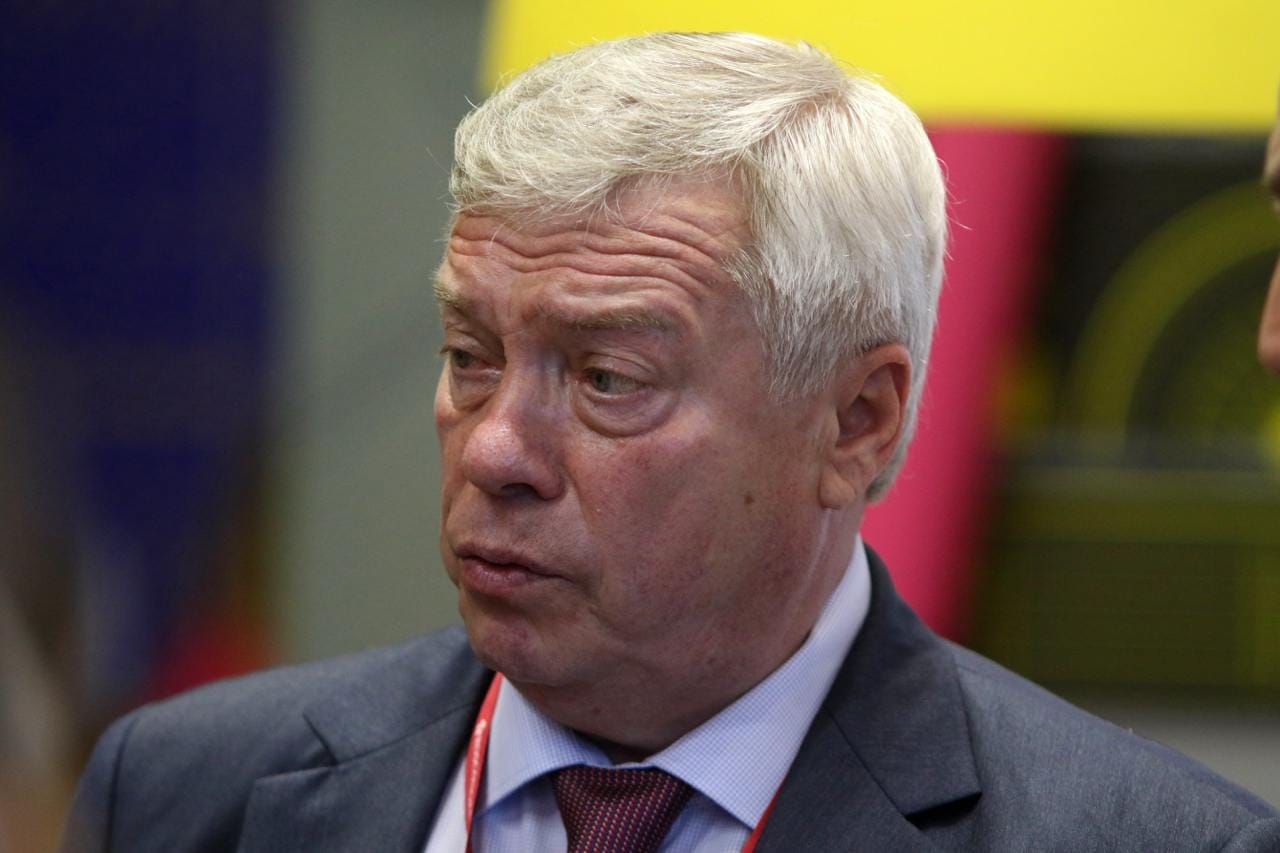 Бывший губернатор Ростовской области Василий Голубев стал сенатором от региона. Незадолго до отставки в его кабинете был обыск — 161.ru