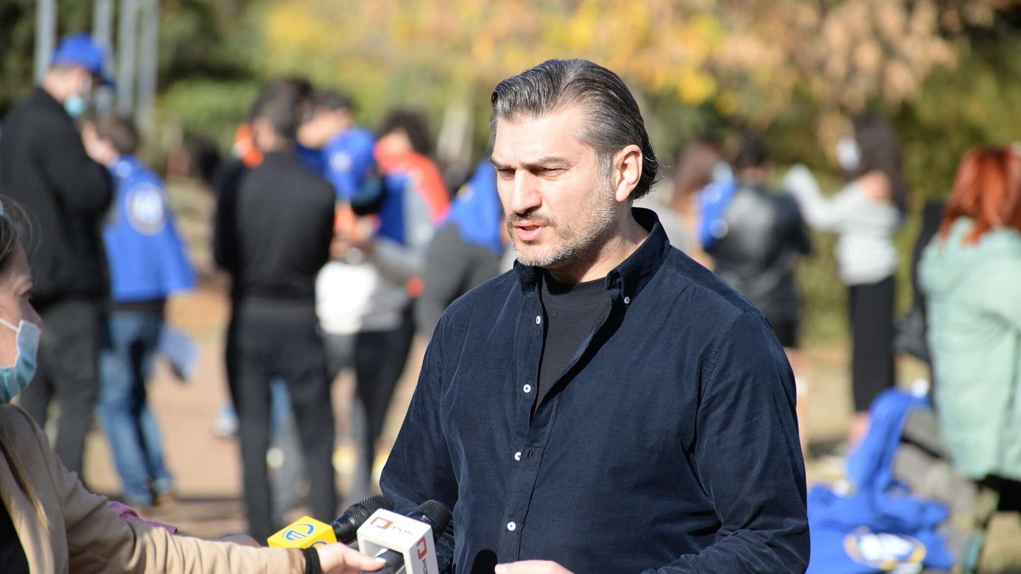 «Грузинская мечта» выдвинула на пост президента страны бывшего футболиста Михаила Кавелашвили