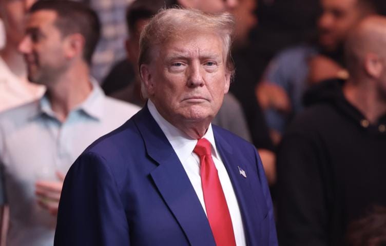 Трамп пообещал прекратить выдачу гражданства детям иностранцев, родившимся в США