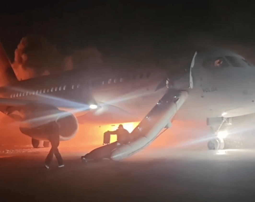 «Азимут», чей Superjet загорелся в Анталье, скрывал информацию о жестких посадках. Самолеты продолжали летать без нужного обслуживания