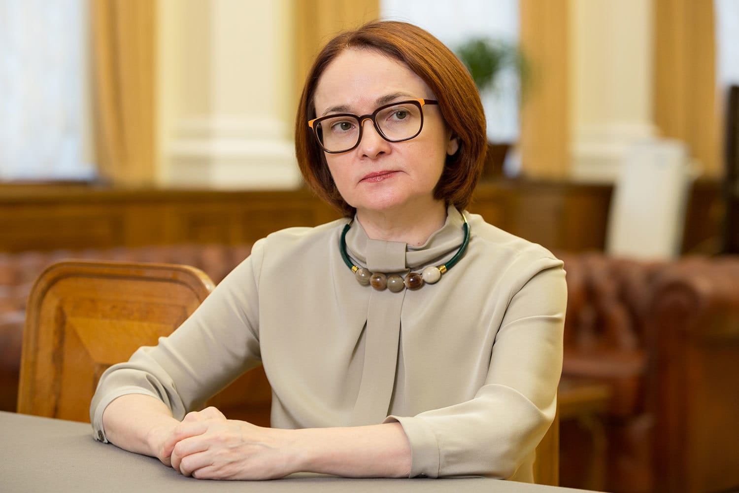 Центробанк сохранил ключевую ставку на уровне 21%. «Инфляция растет из-за военных расходов, условия кредита на нее не влияют» — экономист