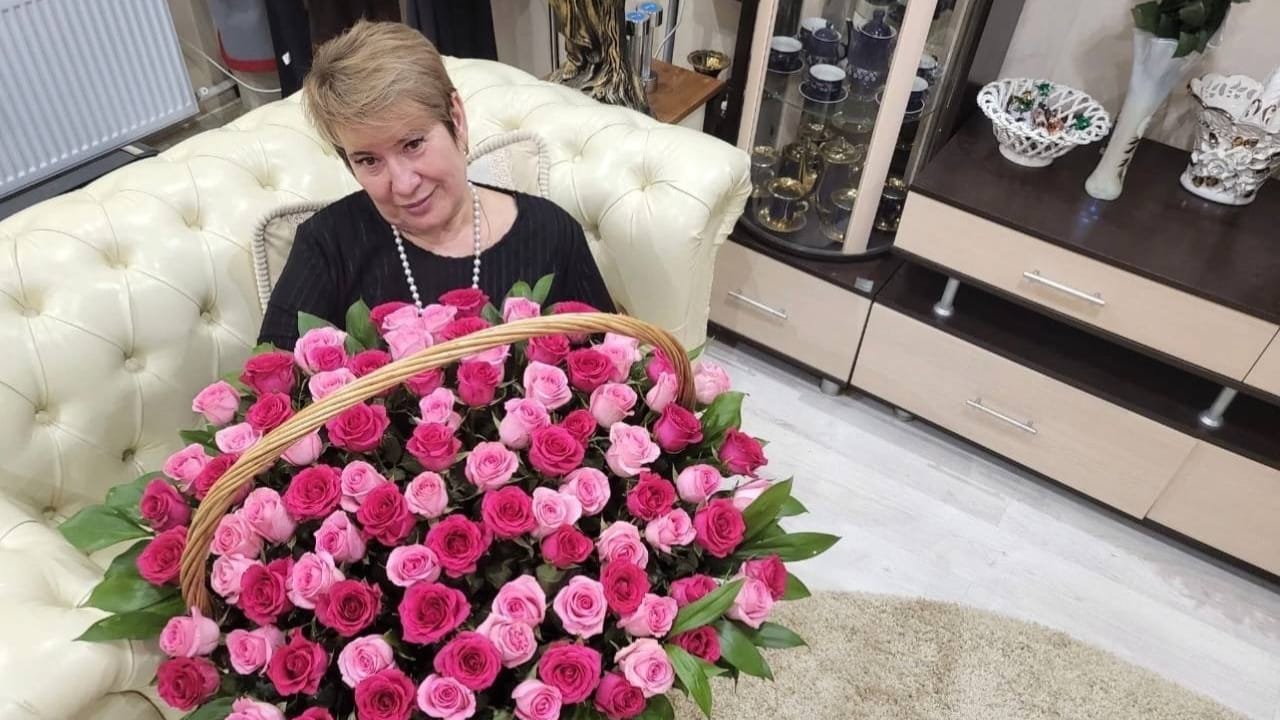 Хинштейн восстановил на посту главу района Дегтяреву, которую уволил прежний губернатор на встрече с освиставшими ее жителями